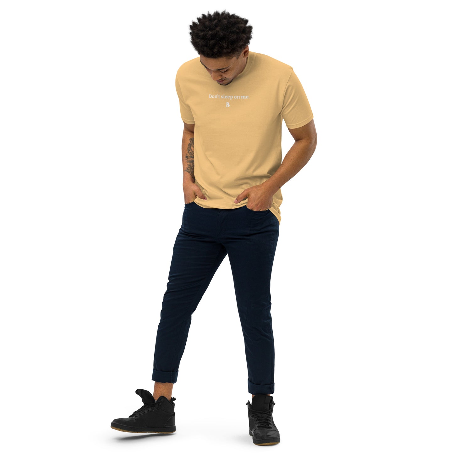 Men’s “Don’t Sleep On Me” premium heavyweight tee